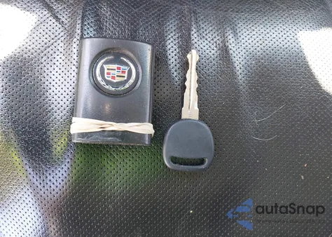 2010 Cadillac Escalade Esv Premium z USA, uszkodzony, nr VIN 1GYUKJEF2AR180023